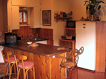 Carriage House Suite Kitchen